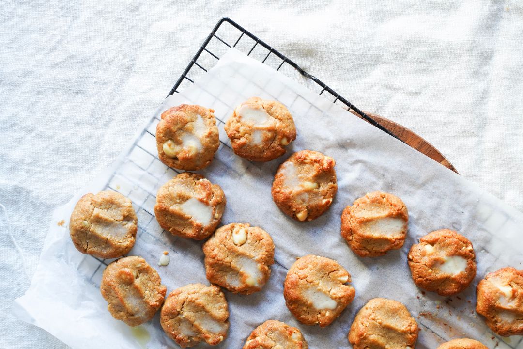Macadamia and White Chocolate Flourless Cookies